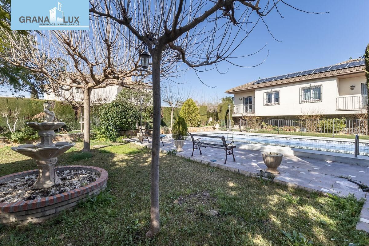 Garden of Houses for sale in Atarfe  with Community pool