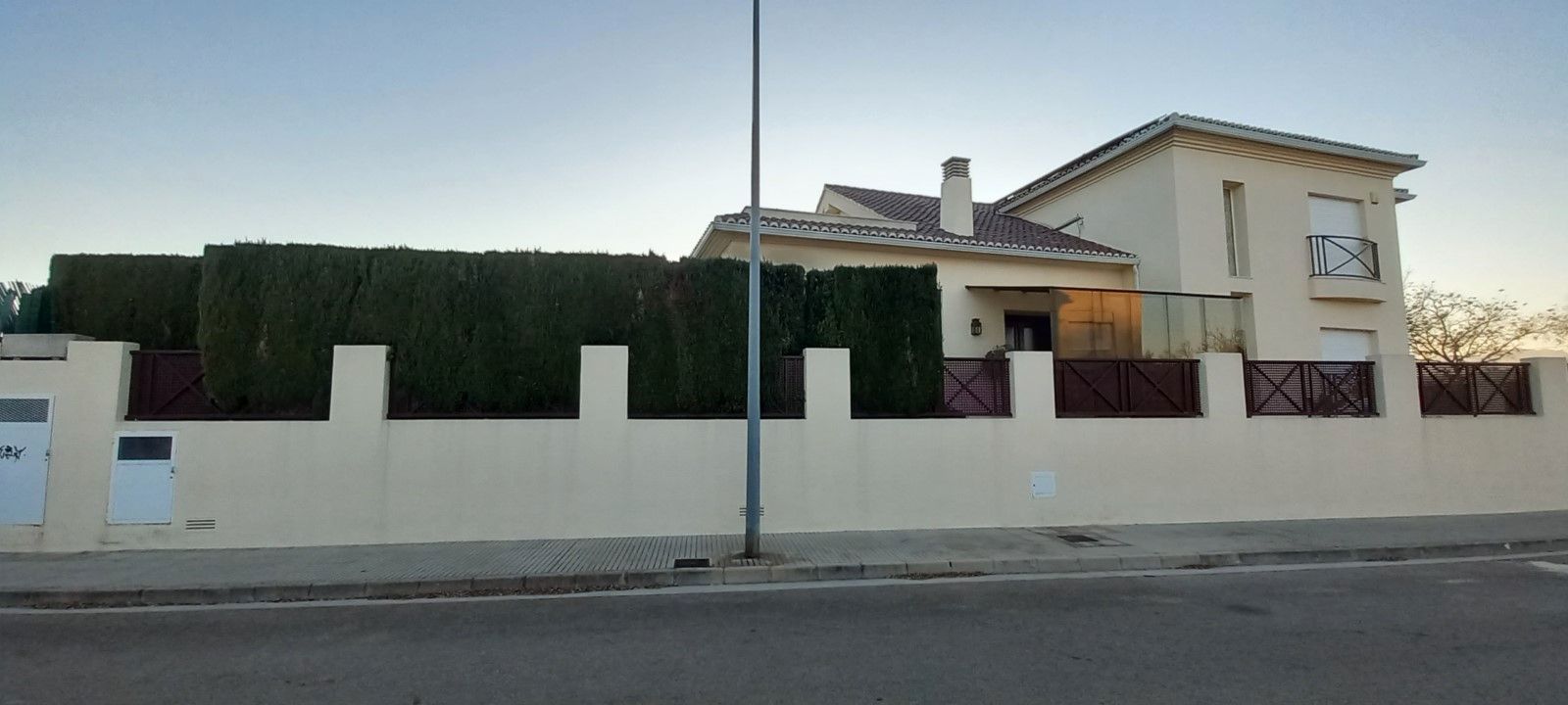 Exterior view of House or chalet for sale in Gandia  with Air Conditioner, Heating and Swimming Pool