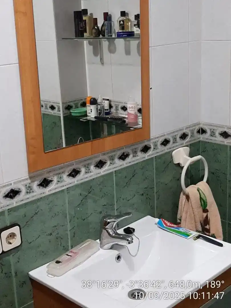 Bany de Dúplex en venda en La Carolina amb Aire condicionat, Parquet i Moblat