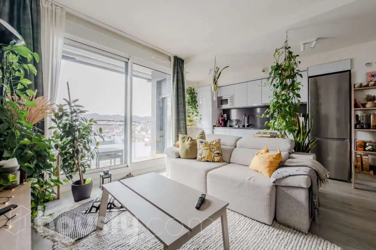 Sala d'estar de Àtic en venda en Badalona amb Aire condicionat, Calefacció i Parquet