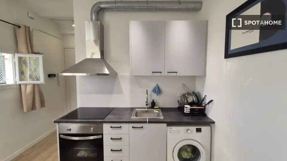 Flat with terrace to rent in Gràcia, imagen 4