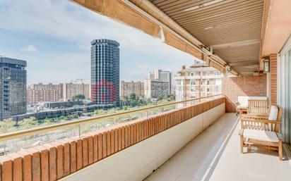 Terrace of Flat for sale in  Barcelona Capital  with Air Conditioner, Heating and Private garden