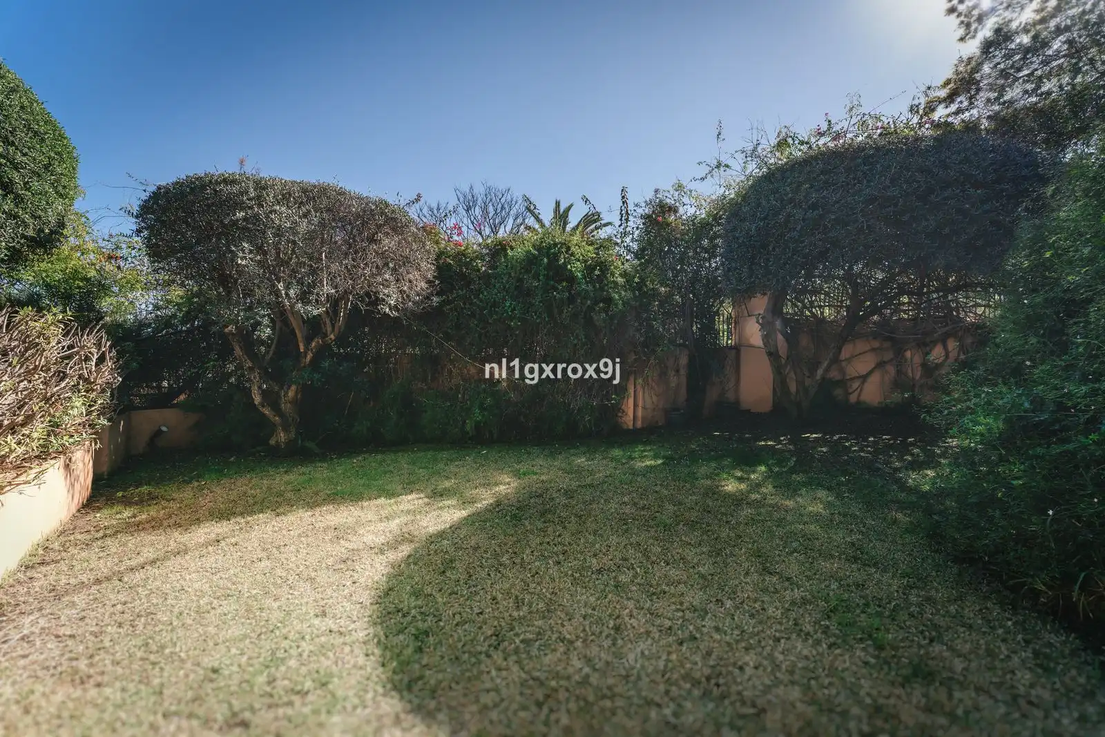 Jardín de Apartamento en venta en Marbella con Terraza, Amueblado y Piscina comunitaria