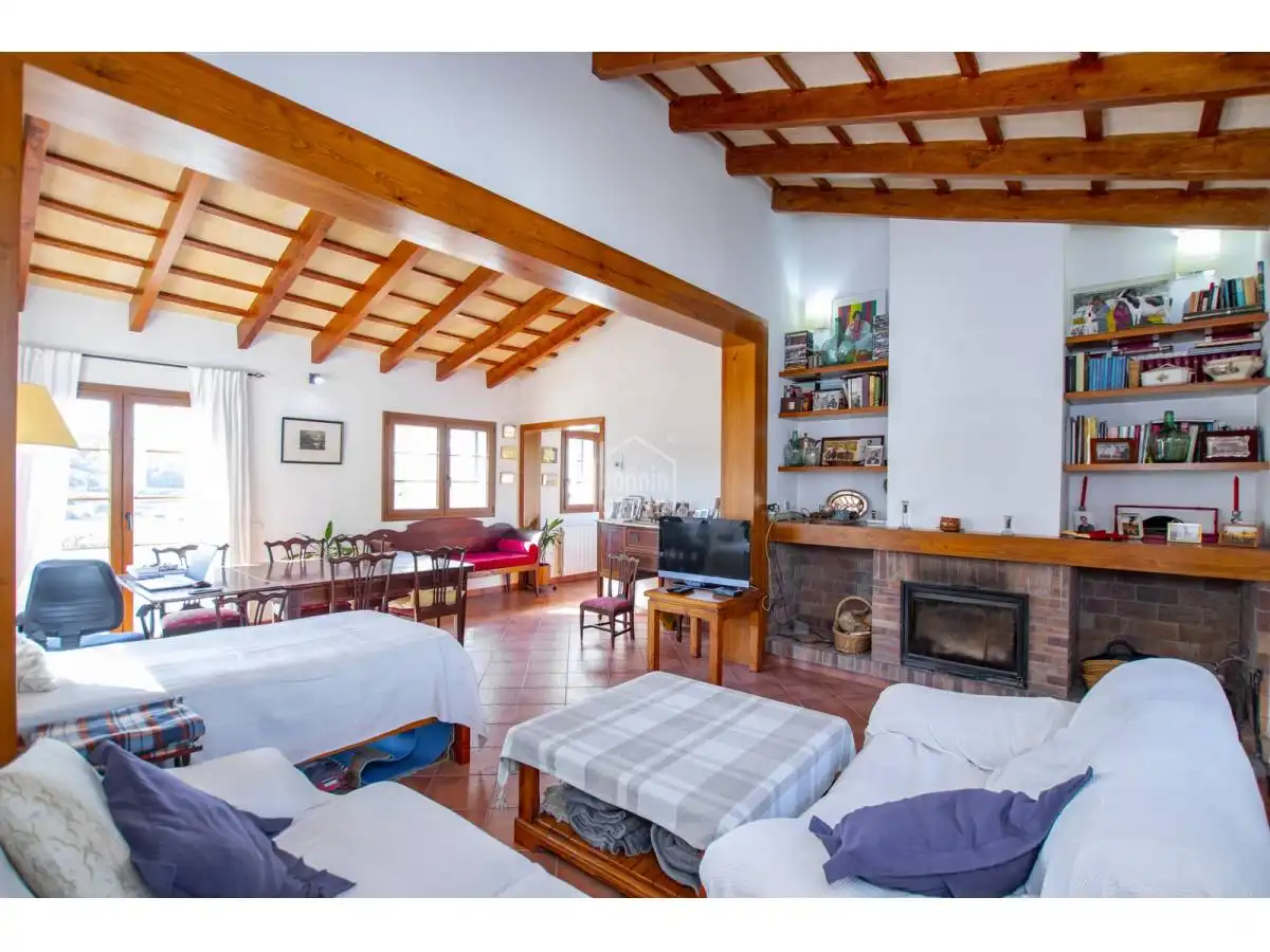 Casa rústica amb piscina en venda a Ferreries poble, imagen 8