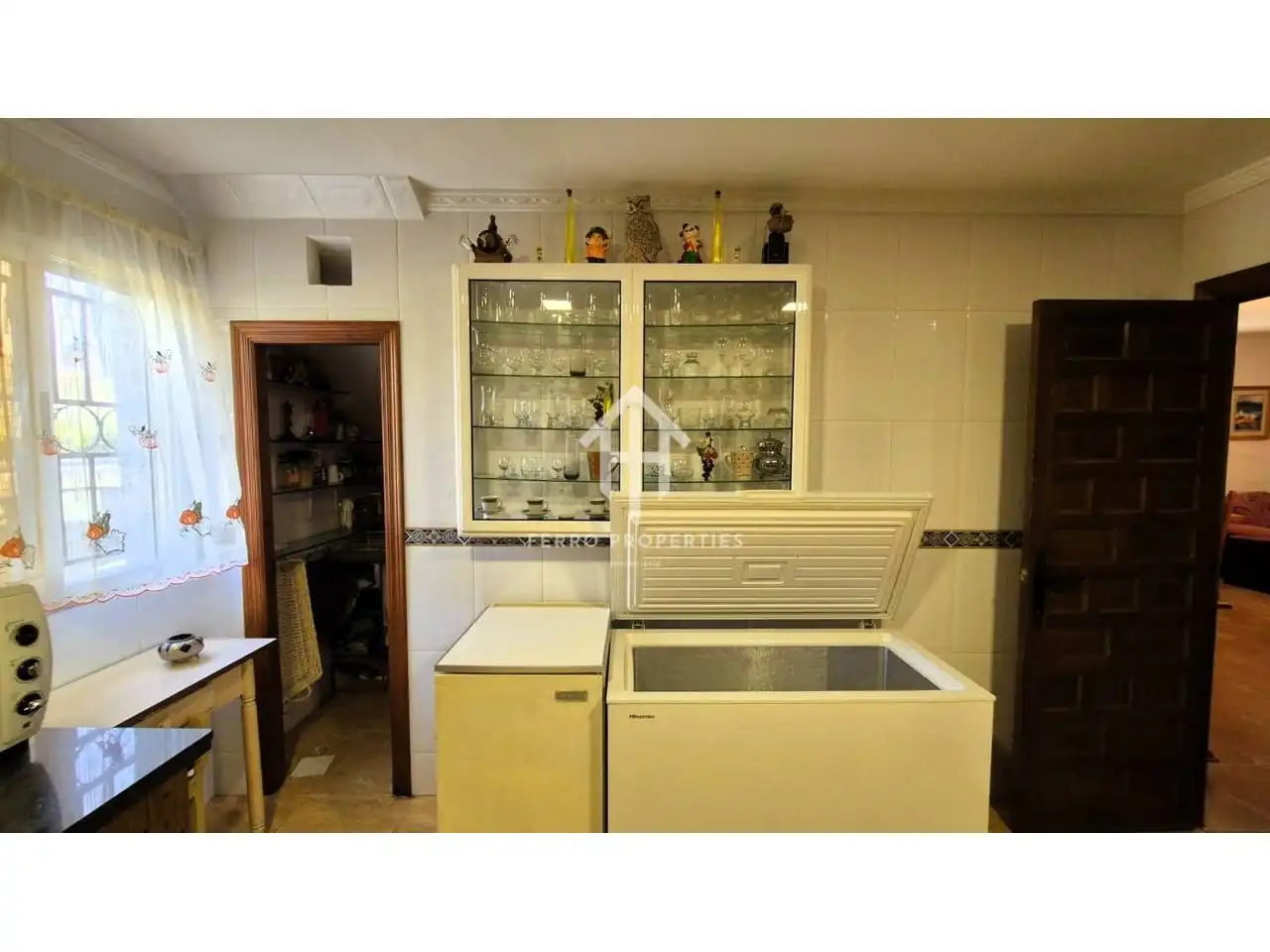 Cuina de Casa o xalet en venda en Algarinejo amb Jardí privat, Terrassa i Moblat