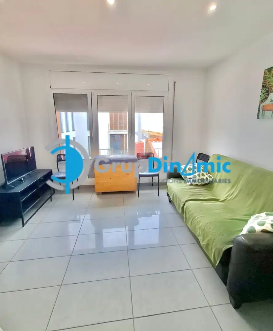 Sala d'estar de Apartament en venda en Palamós amb Moblat