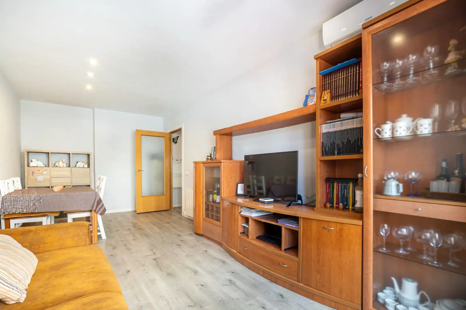 Piso con terraza en venta en Carrer València