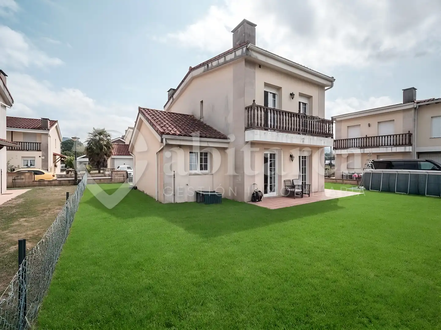 Houses for sale in Castañeda  with Heating, Private garden and Parquet flooring