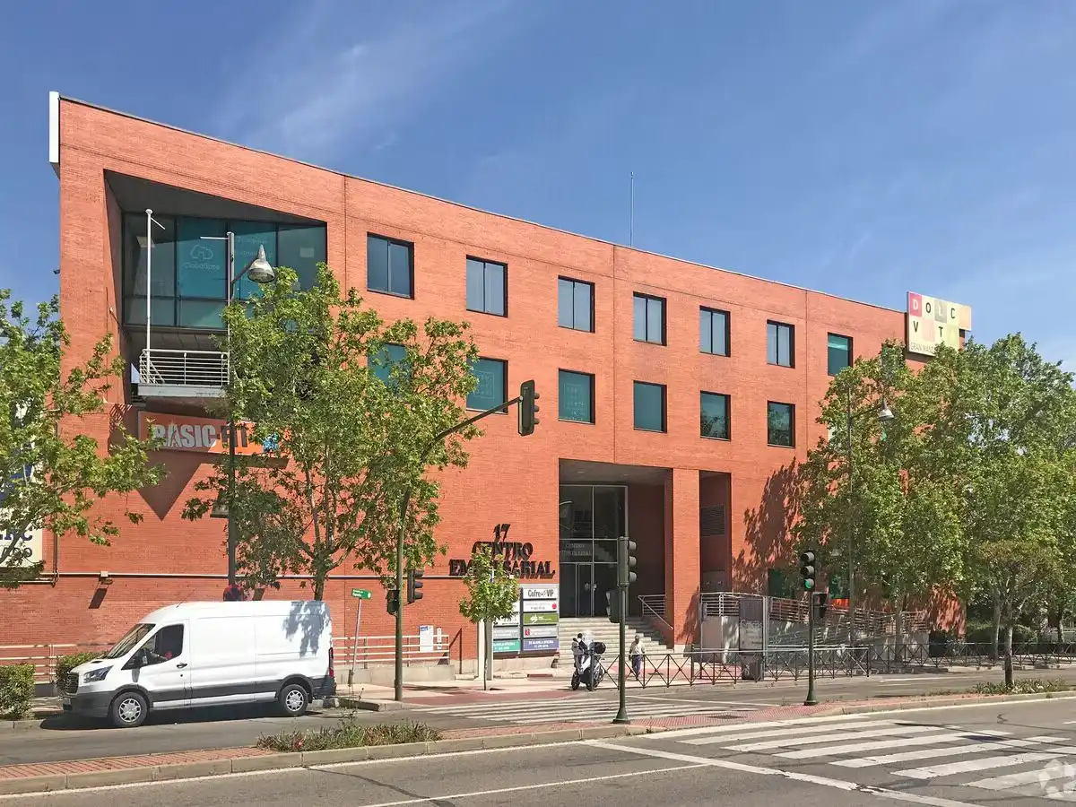 Vista exterior de Oficina de alquiler en Alcobendas con Aire acondicionado, Calefacción y Amueblado