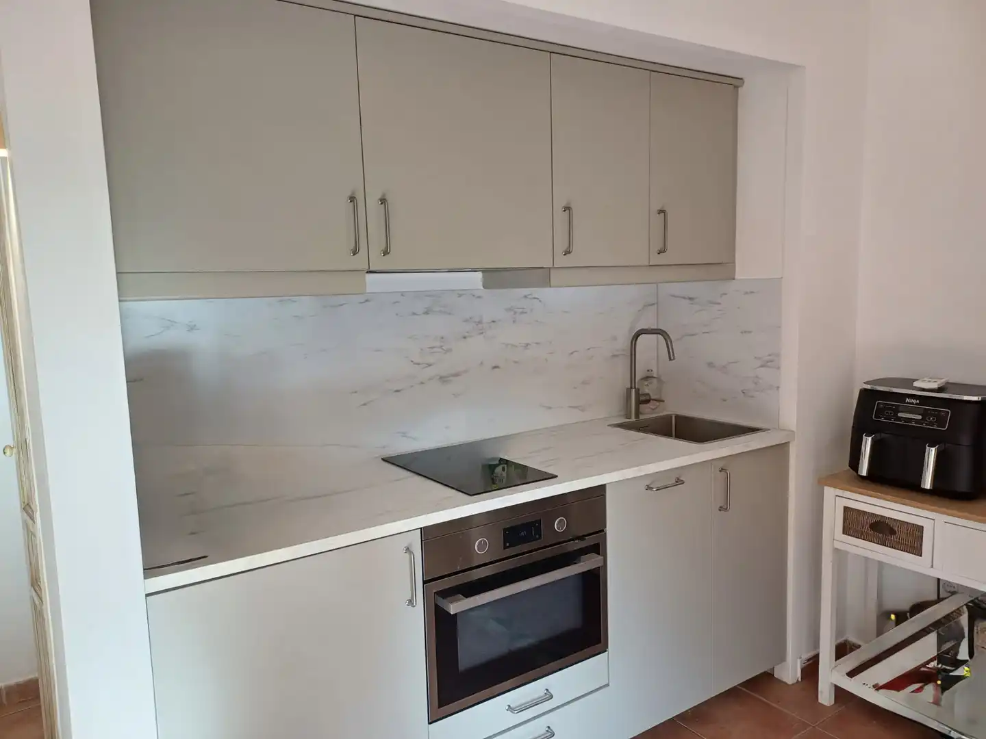 Apartamento con terraza en venta en La Alcaidesa, imagen 4