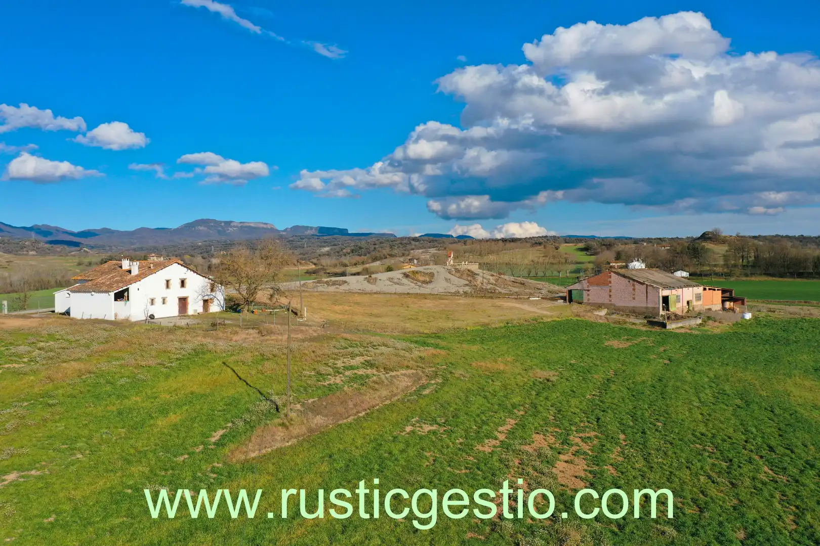 Finca rústica en venda en Sant Vicenç de Torelló amb Jardí privat