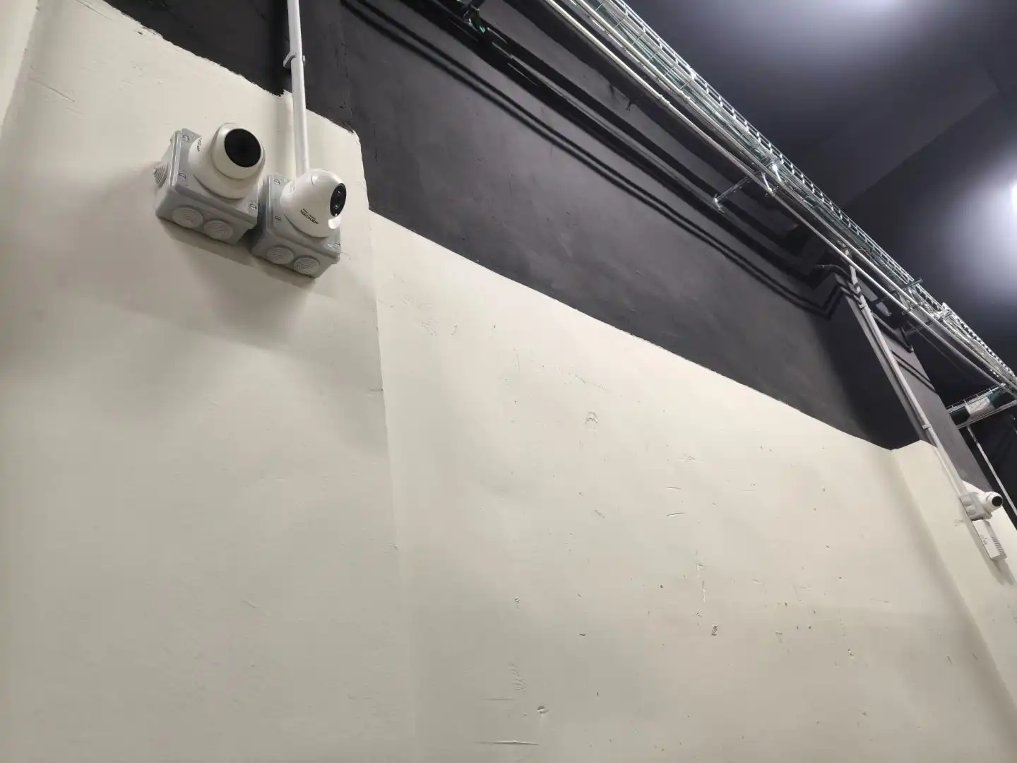 Vista exterior de Garaje de alquiler en  Logroño con Alarma