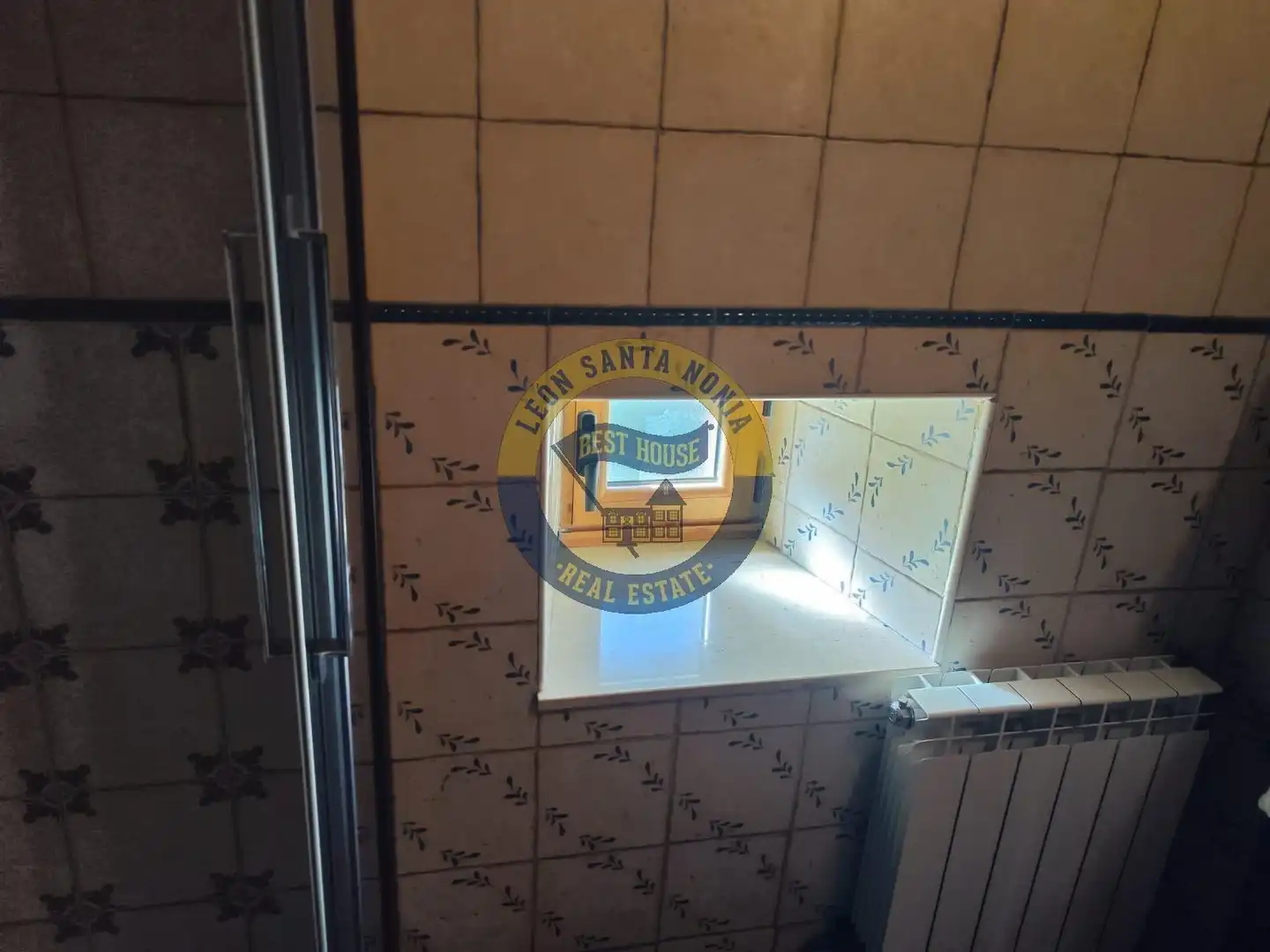 Baño de Casa o chalet en venta en Valdesamario con Calefacción, Jardín privado y Terraza