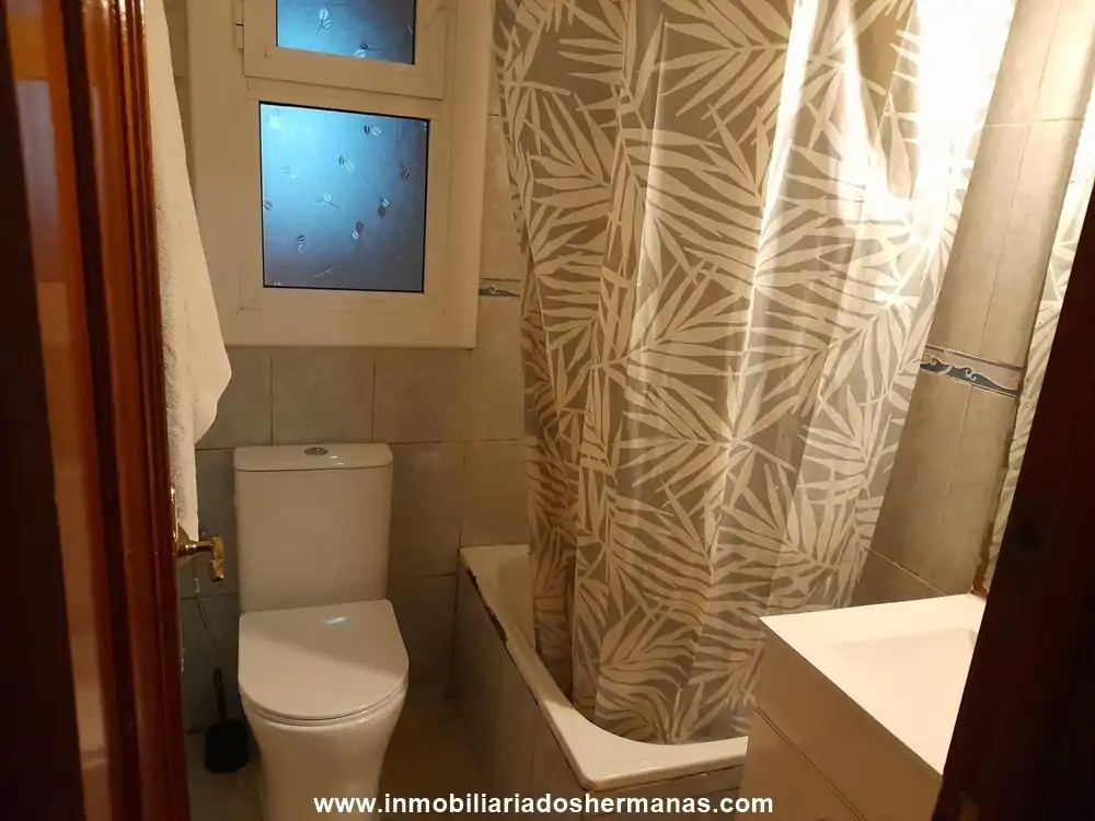 Baño de Piso en venta en El Prat de Llobregat con Aire acondicionado y Calefacción