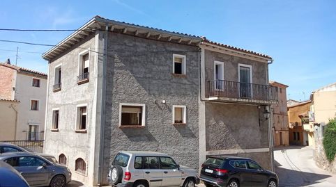 Casa con 3 viviendas para entrar a vivir  en Fonz