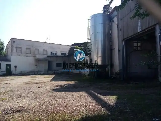 Fabrikhallen zum Verkauf in Calle VAGON, Tielmes