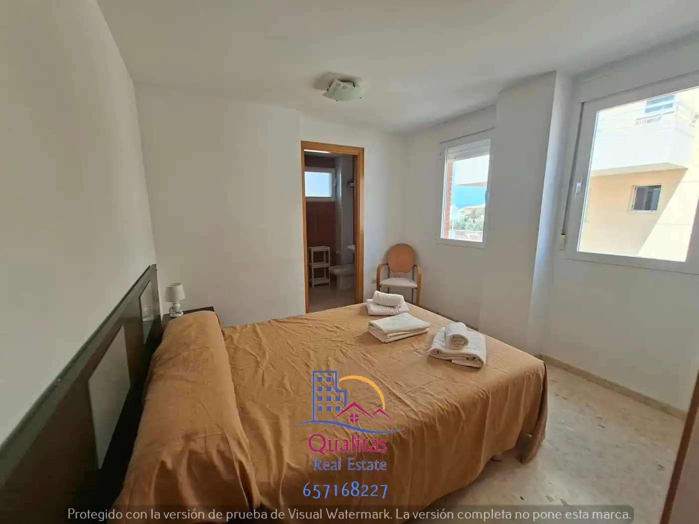 Habitación de Apartamento de alquiler en Oliva con Aire acondicionado, Calefacción y Terraza