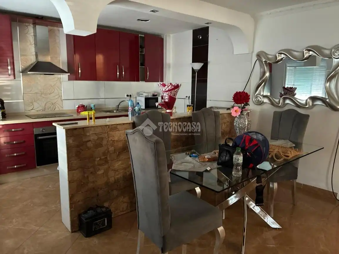 Casa aparellada en venda a Sur, imagen 4