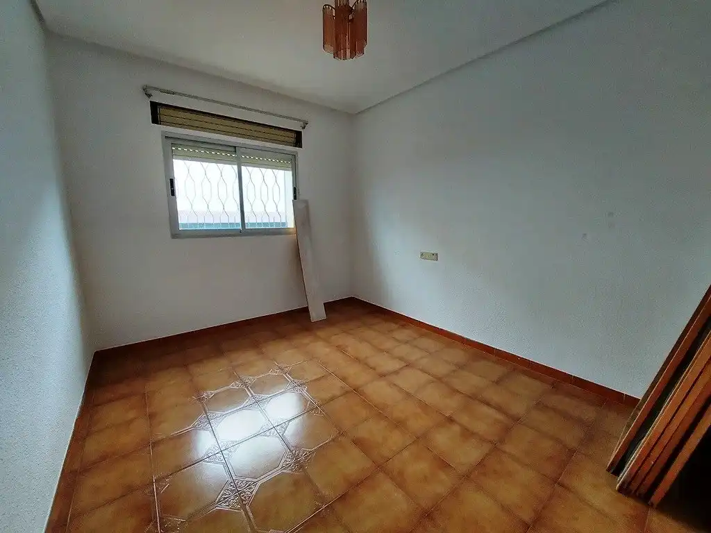 Commercial properties for sale in Domeño