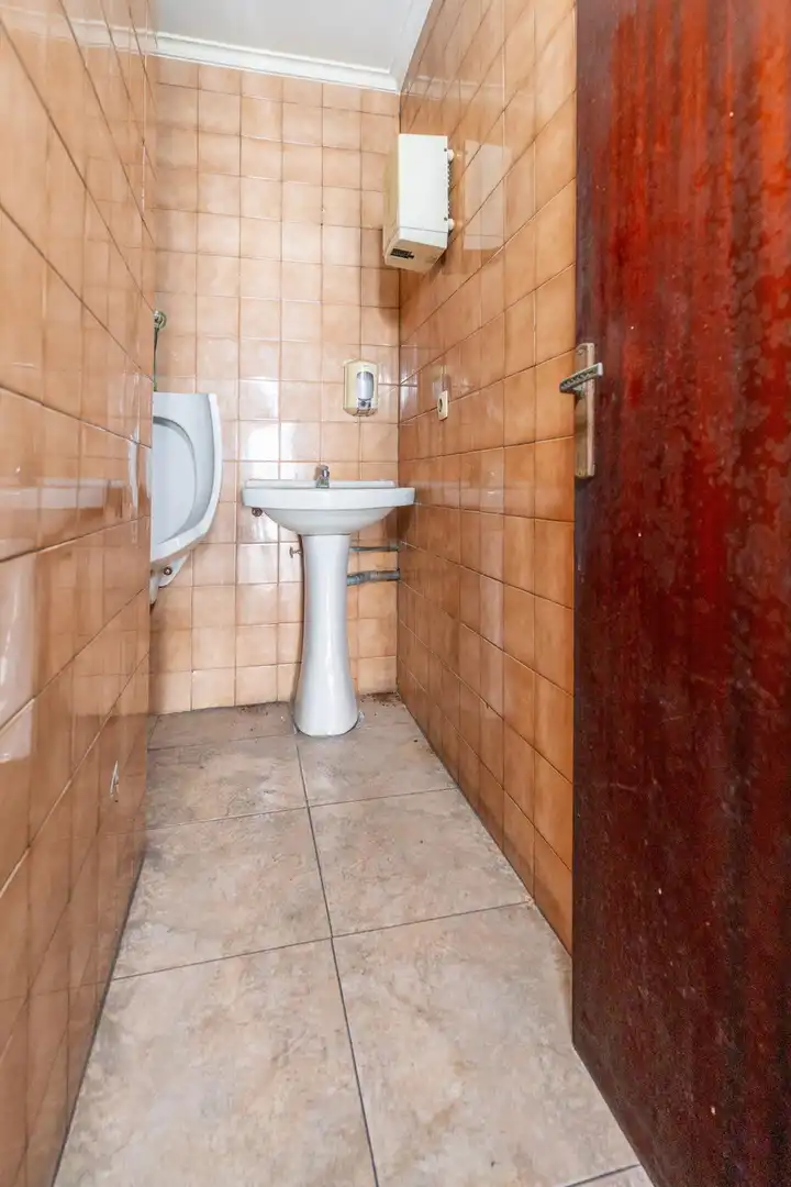 Badezimmer von Geschaftsraum zum Verkauf in Langreo