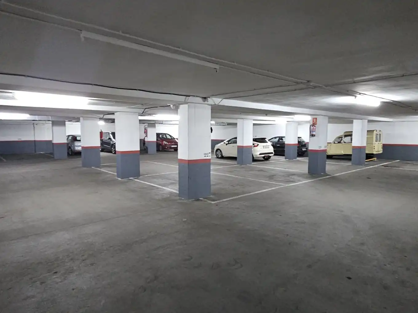 Doppelparkplatz zur Miete in Travessera de Gràcia 112, imagen 2