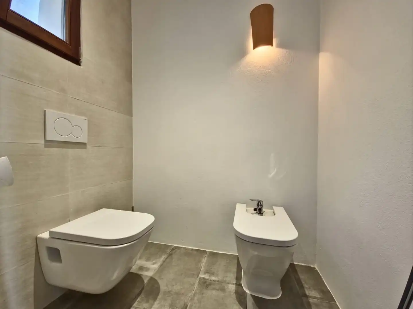 Bany de Casa o xalet en venda en Santa Eulària des Riu amb Aire condicionat, Calefacció i Jardí privat