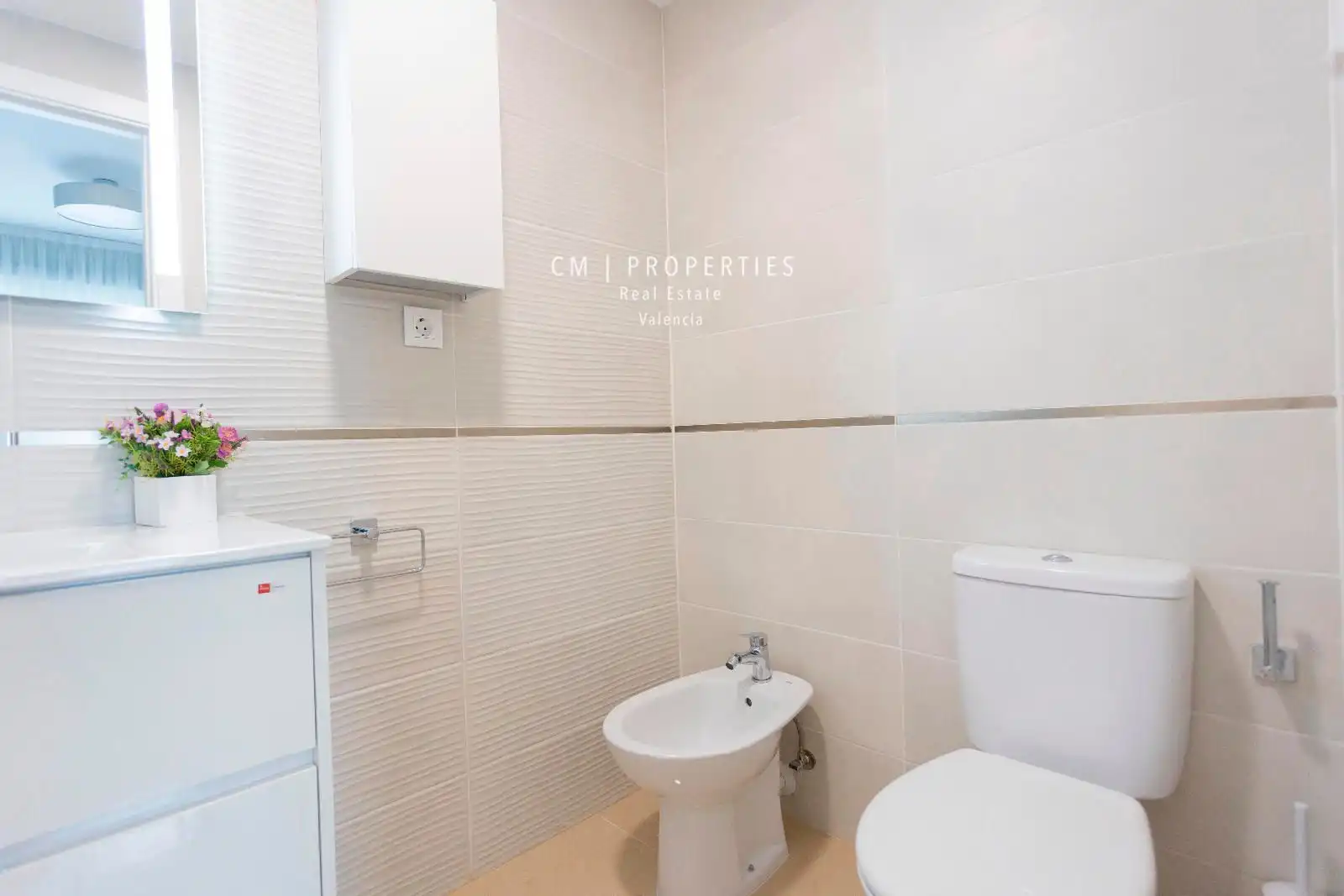 Baño de Piso en venta en Cabanes con Aire acondicionado, Calefacción y Terraza