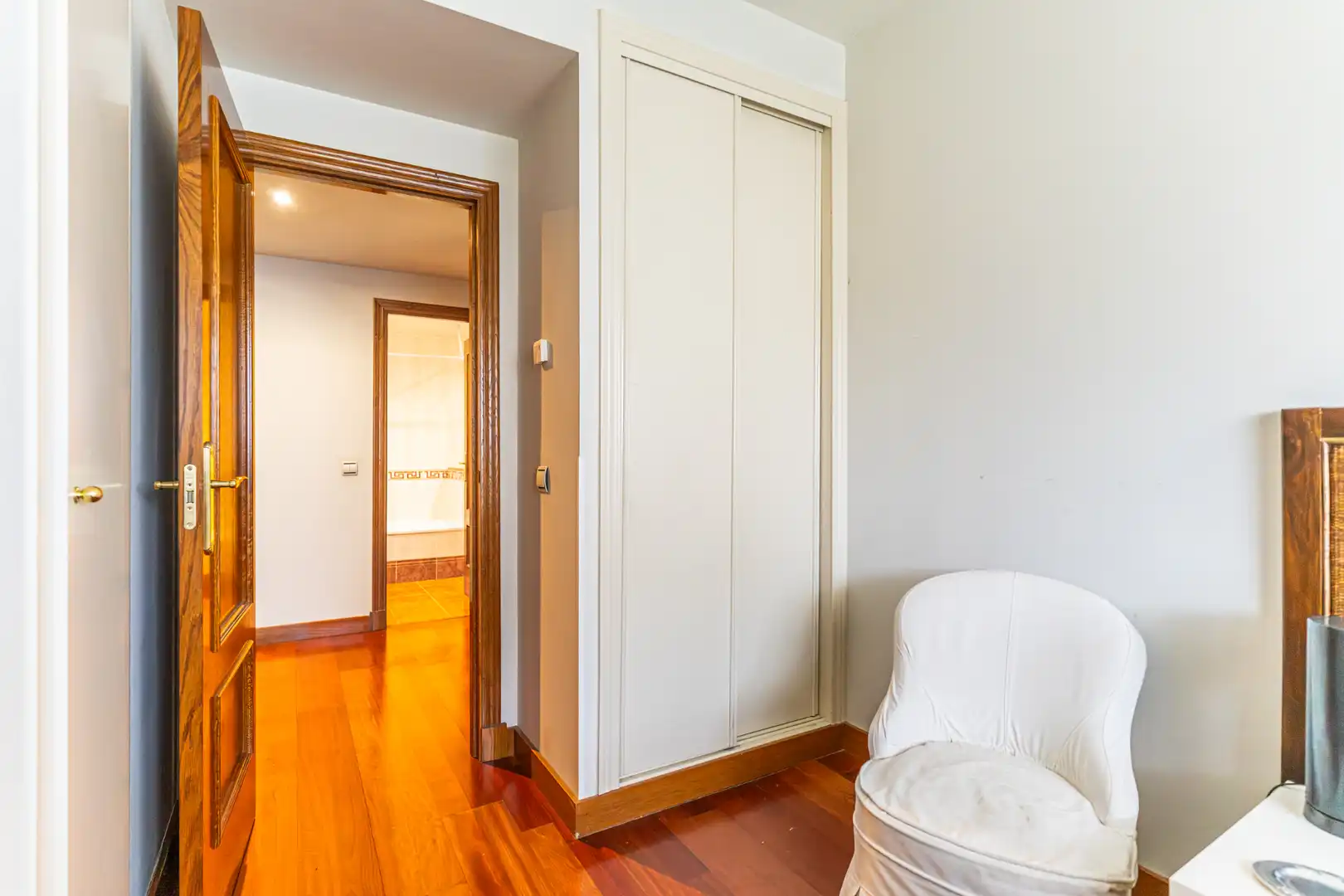 Habitación de Ático en venta en Majadahonda con Aire acondicionado, Calefacción y Jardín privado