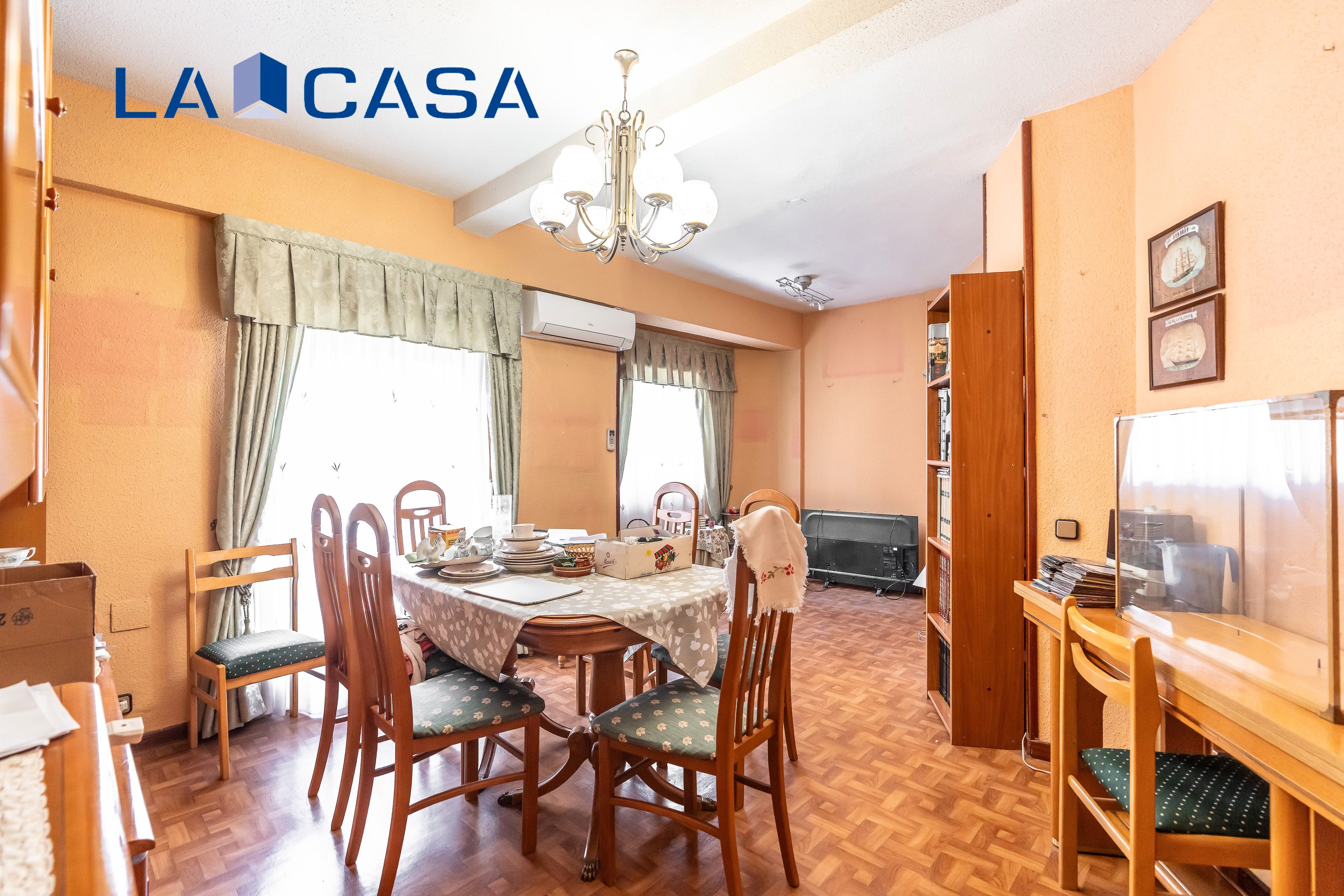 Dining room of Flat for sale in  Madrid Capital  with Heating and Terrace