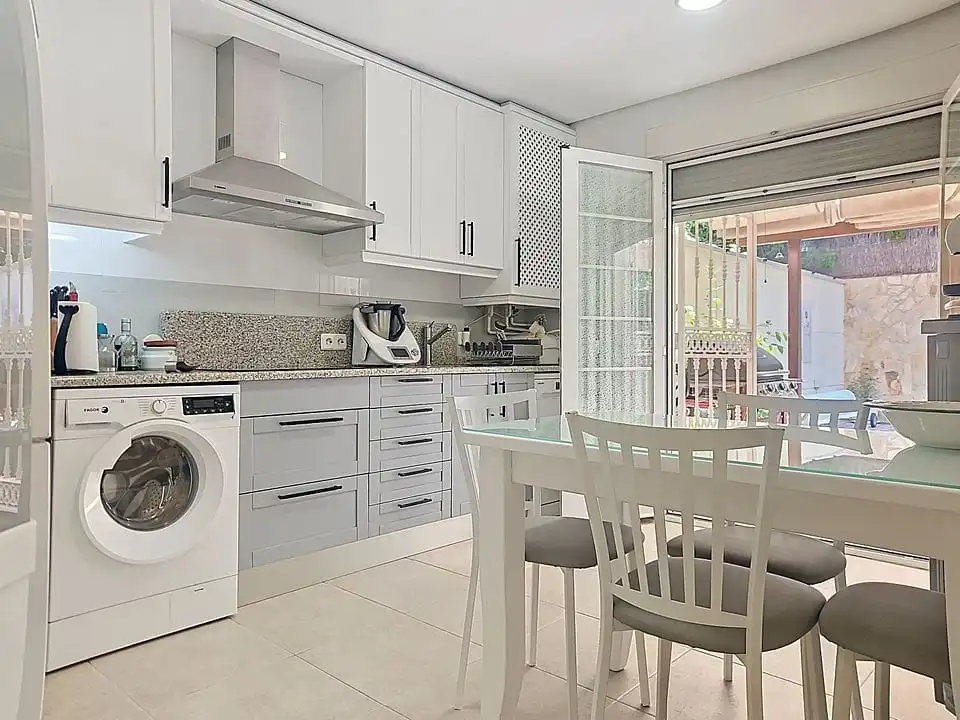 Cocina de Casa o chalet en venta en Aranjuez con Aire acondicionado, Calefacción y Jardín privado