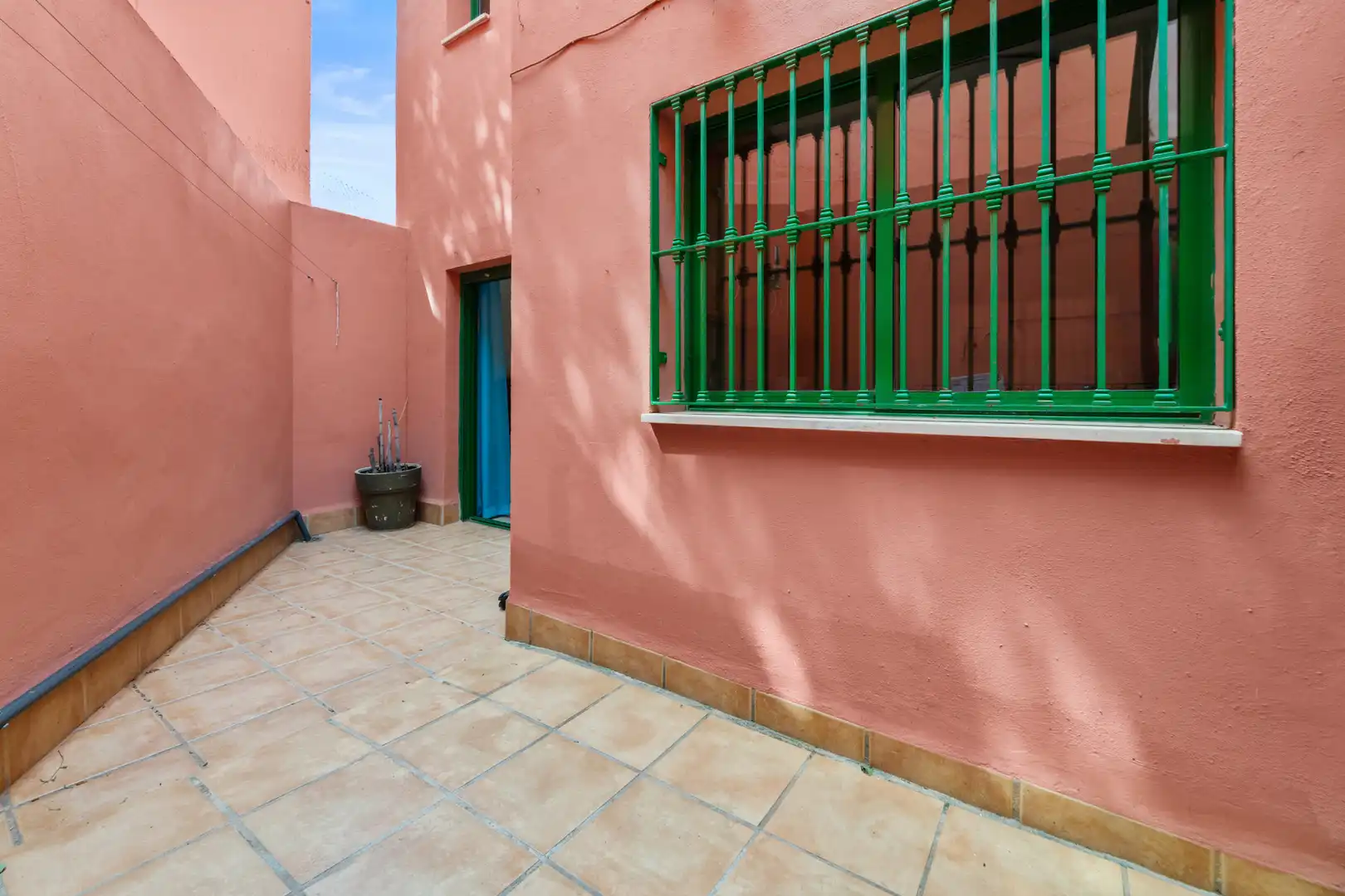 Vista exterior de Pis en venda en Fuengirola amb Aire condicionat, Terrassa i Moblat