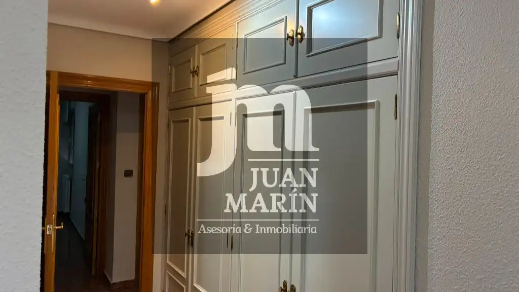 Flat for rent in Ensanche - Franciscanos
