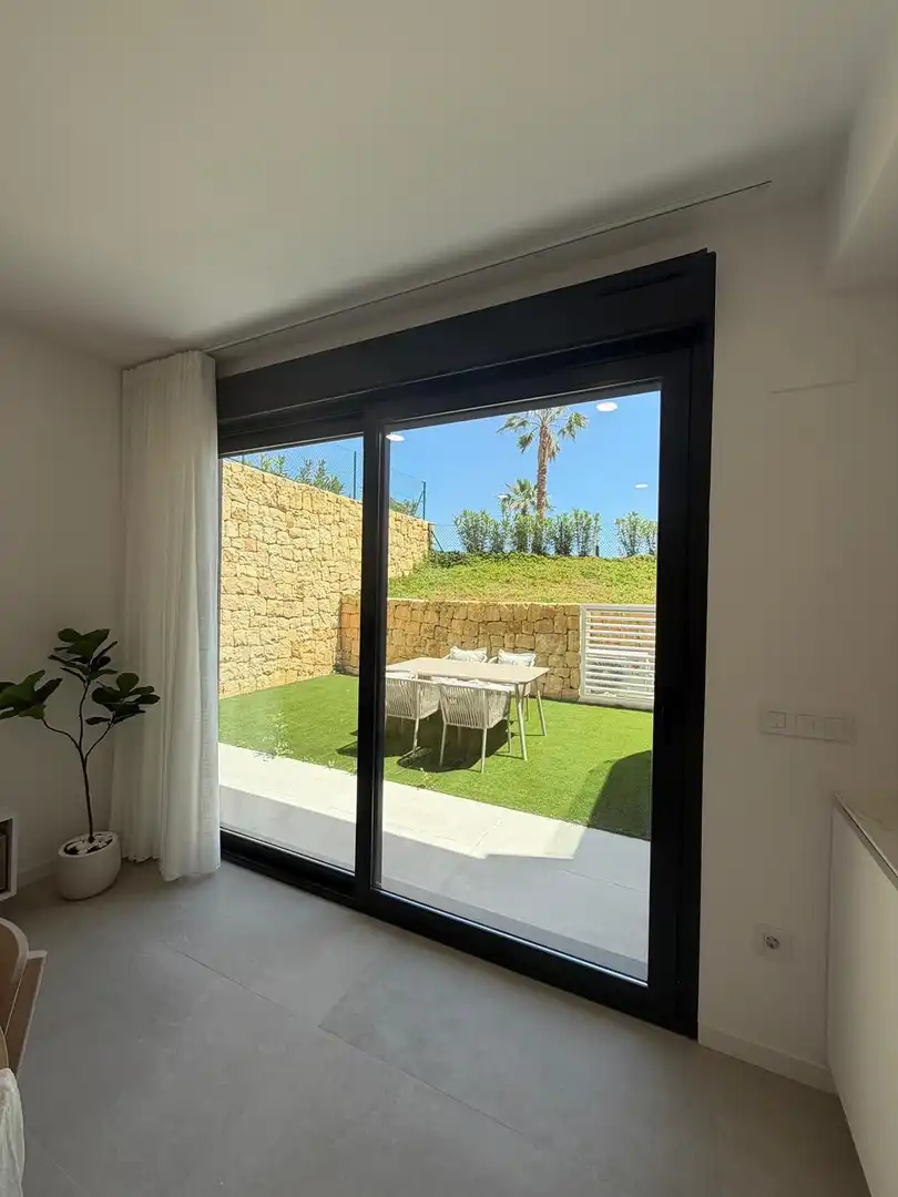 Terrassa de Pis de lloguer en Finestrat amb Aire condicionat, Calefacció i Jardí privat