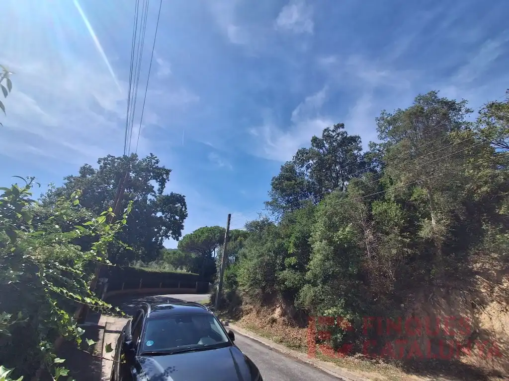 Terreno residencial en venta en Carrer Alzina Surera