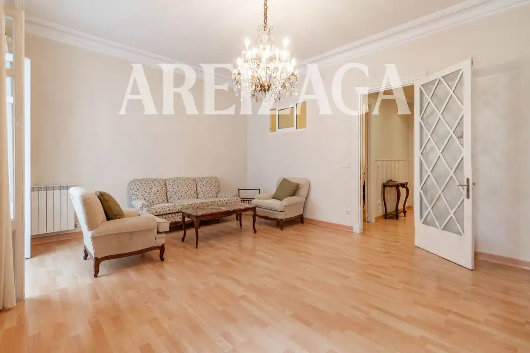 Wohnung mit Balkon zum Verkauf in Calle San Bartolomé 10, imagen 4
