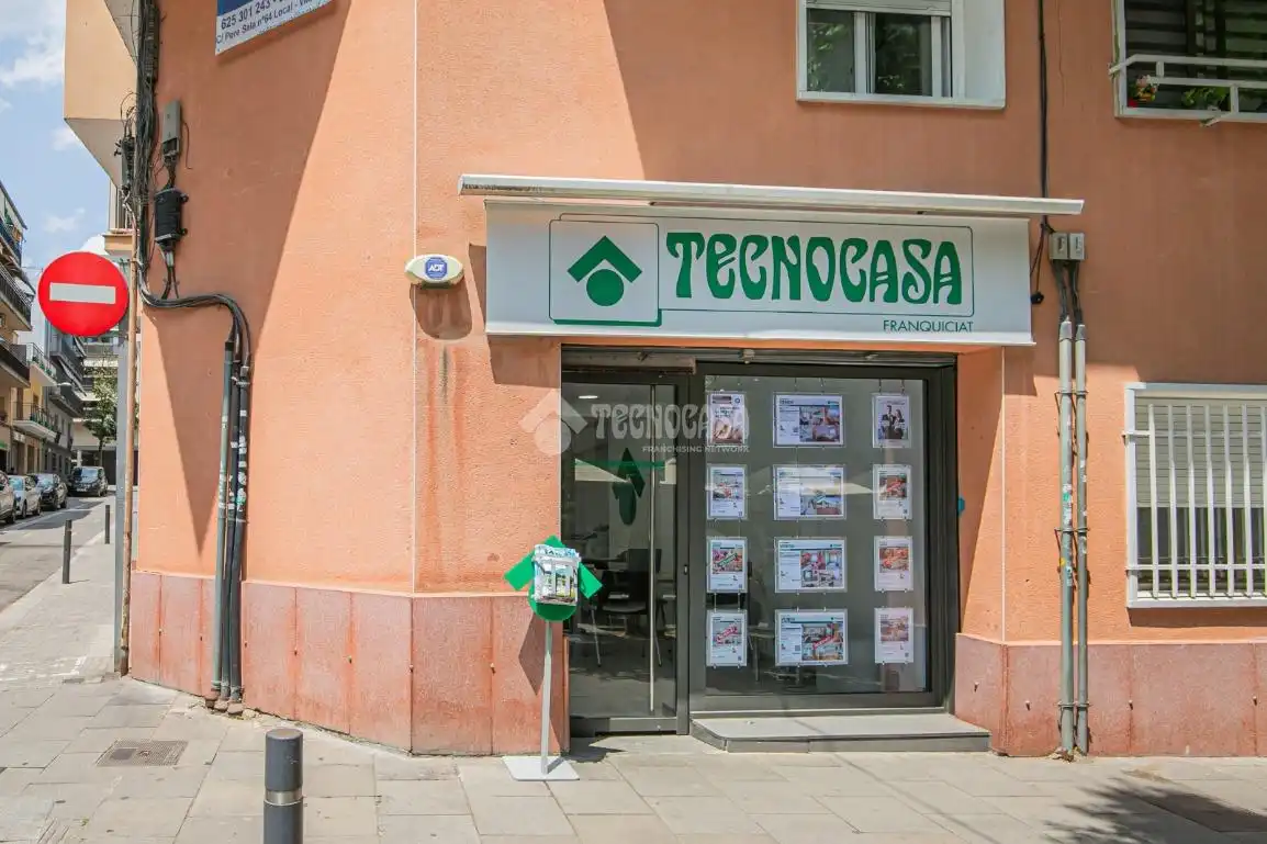 Vista exterior de Piso en venta en Viladecans con Trastero y Balcón