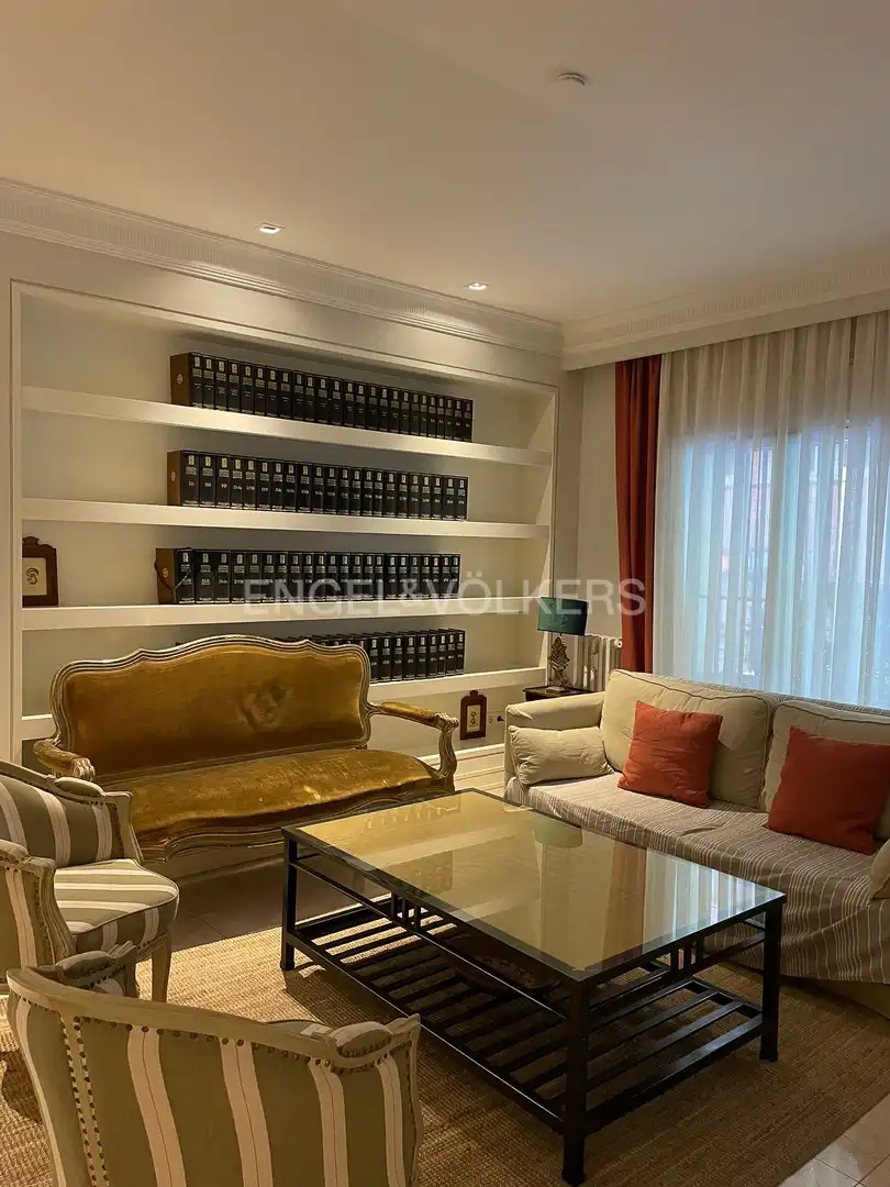 Living room of Flat for sale in Madrid  with Heating and Storage room
