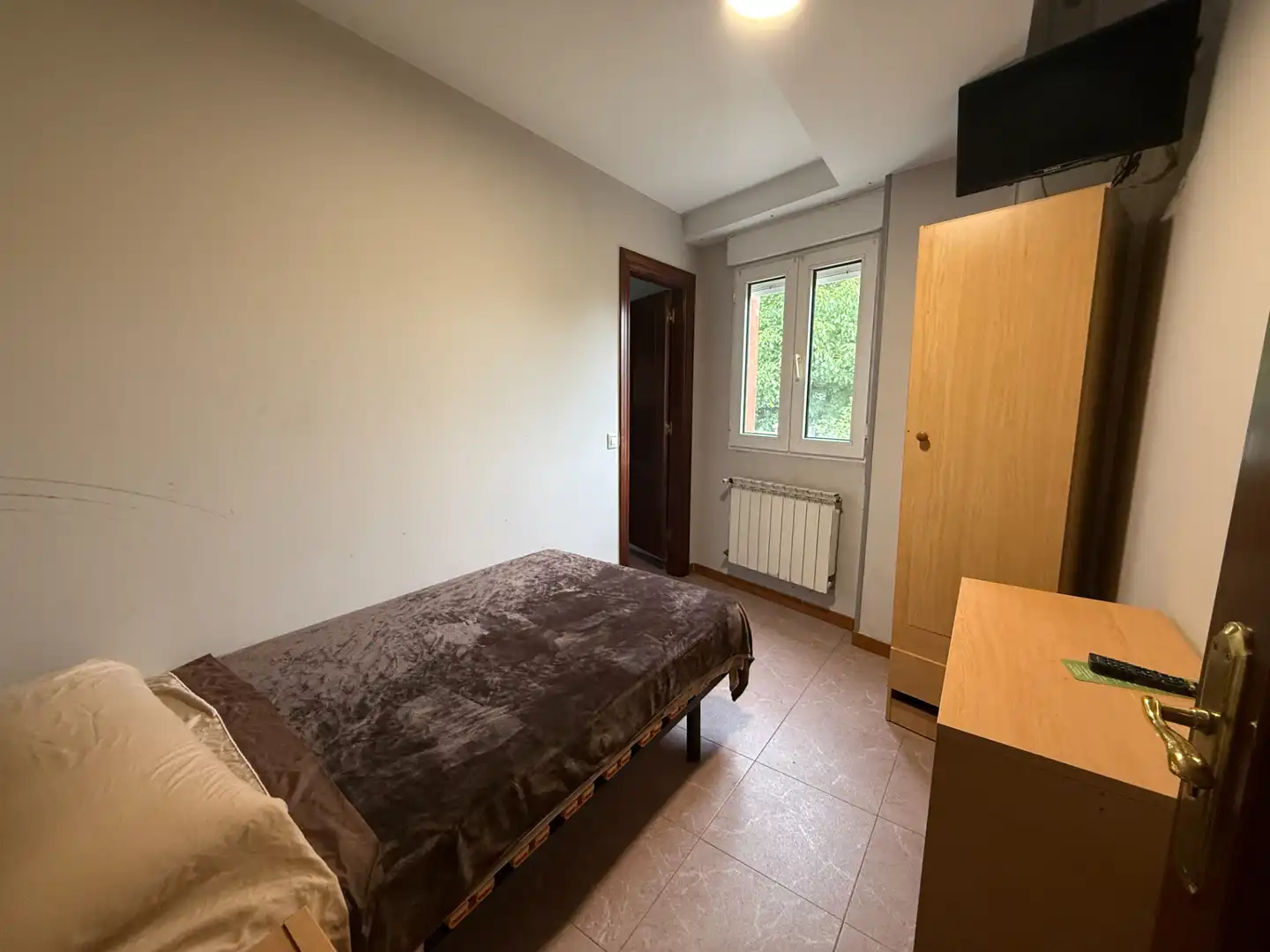 Dormitori de Edifici en venda en Siero amb Alarma