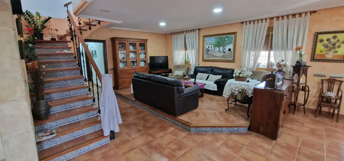 Sala d'estar de Casa o xalet en venda en Castellón de la Plana / Castelló de la Plana amb Terrassa, Traster i Piscina
