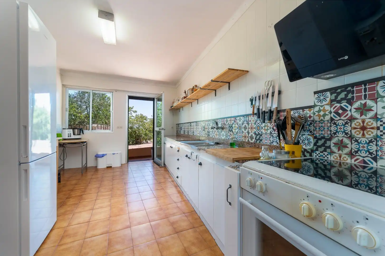 Cuina de Casa o xalet en venda en Santa Eugènia amb Jardí privat, Terrassa i Traster