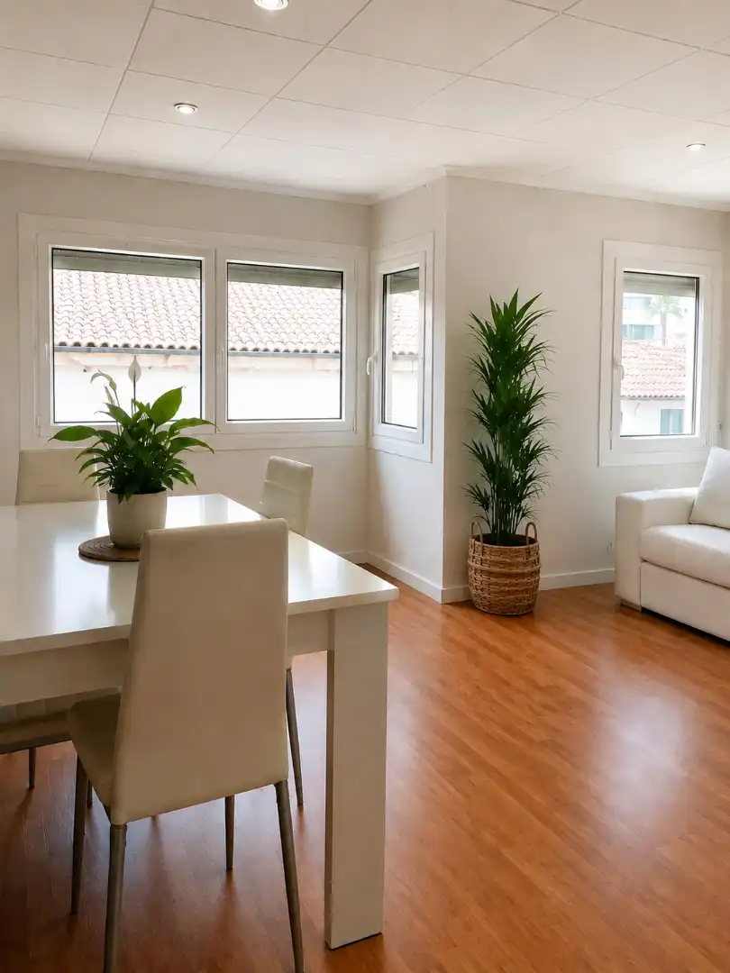 Piso con terraza en venta en Carretera d'Olot, imagen 10