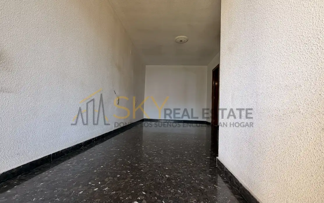 Flat for sale in Valencia  with Air Conditioner, Heating and Terrace