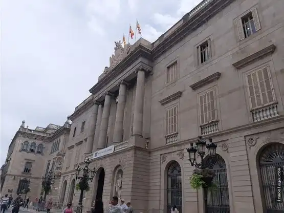 Vista exterior de Local de alquiler en Barcelona con Aire acondicionado, Calefacción y Amueblado