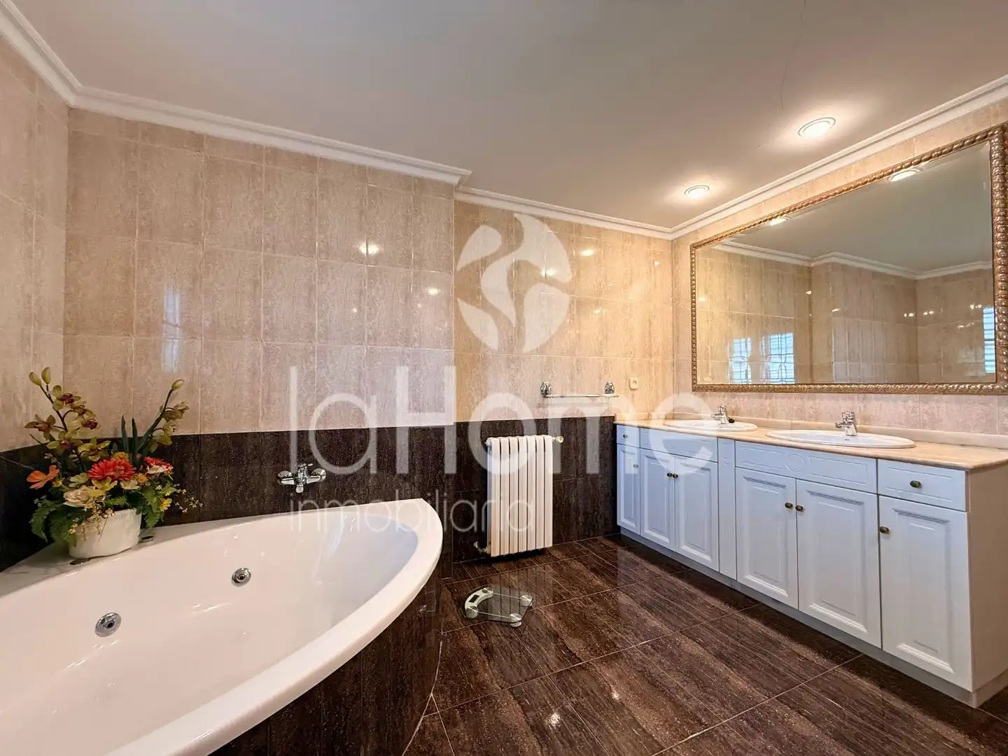 Baño de Casa o chalet en venta en Paterna con Aire acondicionado, Calefacción y Jardín privado