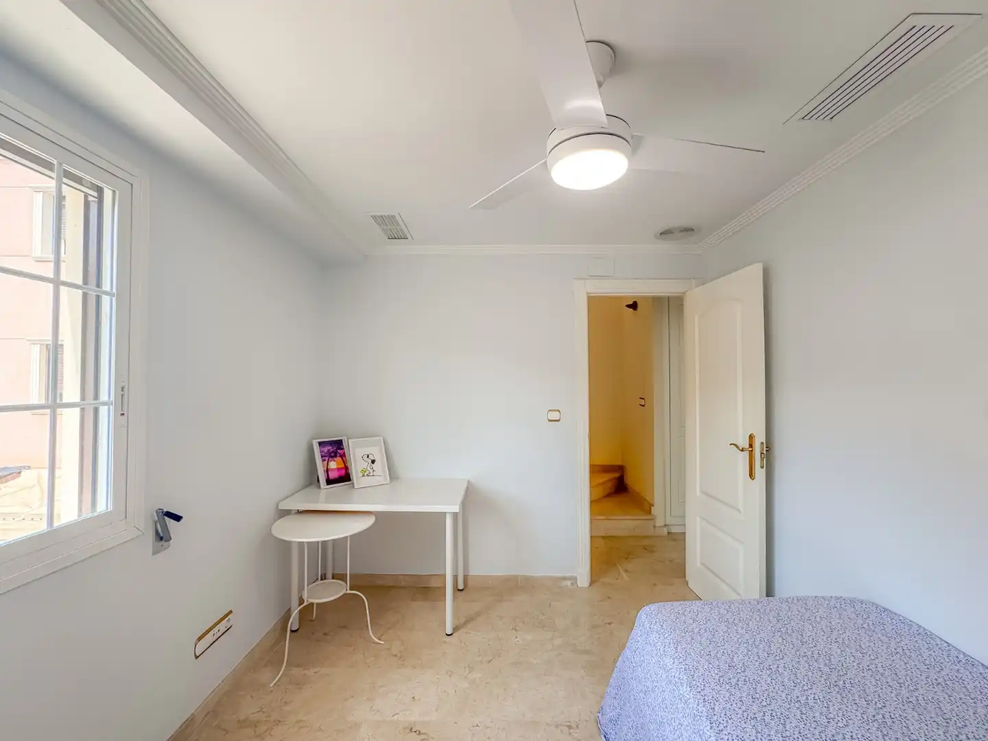 Habitación de Dúplex de alquiler en Santa Pola con Terraza, Trastero y Piscina