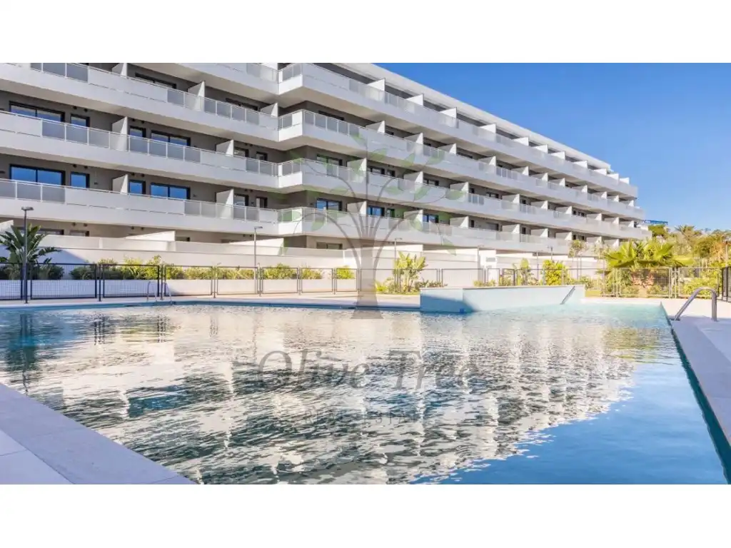 Apartamento con piscina en alquiler en Avenida Pedro Matutes Noguera