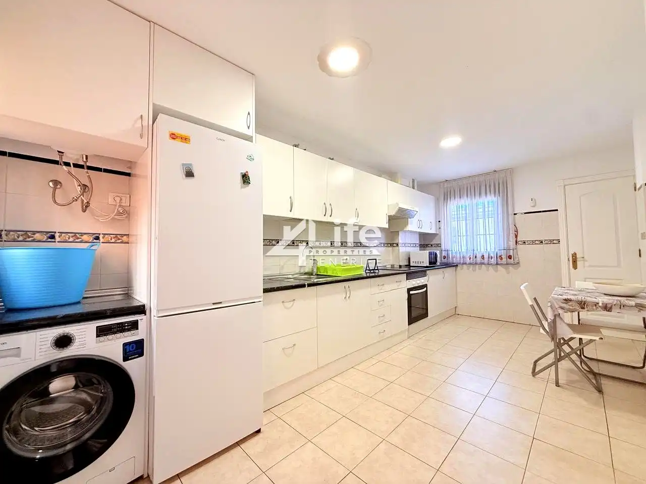 Kitchen of Country homes for rent in Adeje