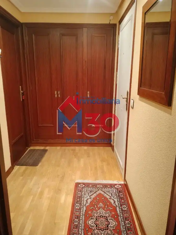 Habitación de Casa o chalet en venta en Miranda de Ebro con Calefacción y Terraza