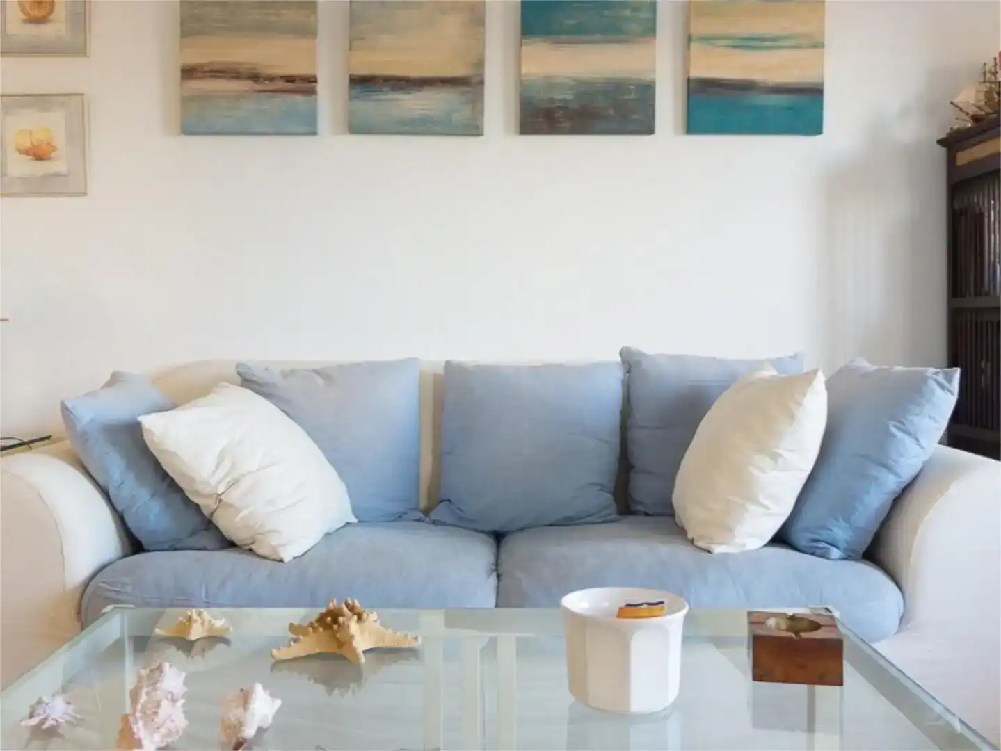 Wohnzimmer von Wohnung zum Verkauf in Torrevieja mit Klimaanlage und Schwimmbad