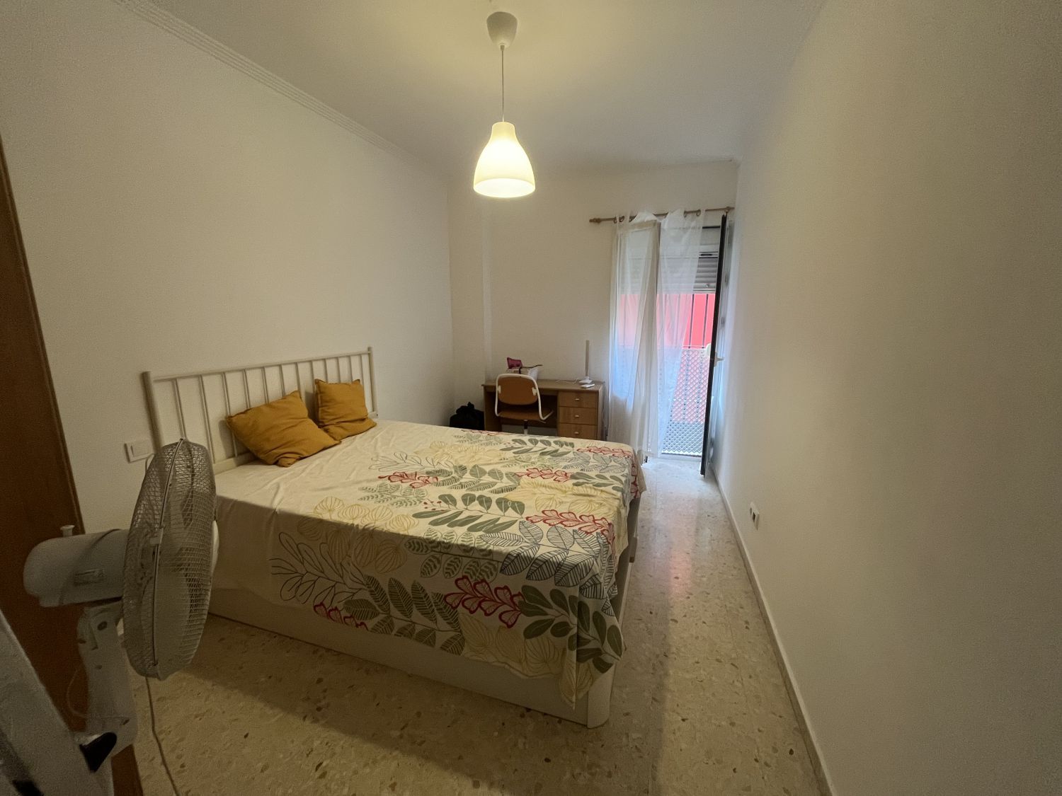 Bedroom of Flat for sale in  Sevilla Capital  with Storage room